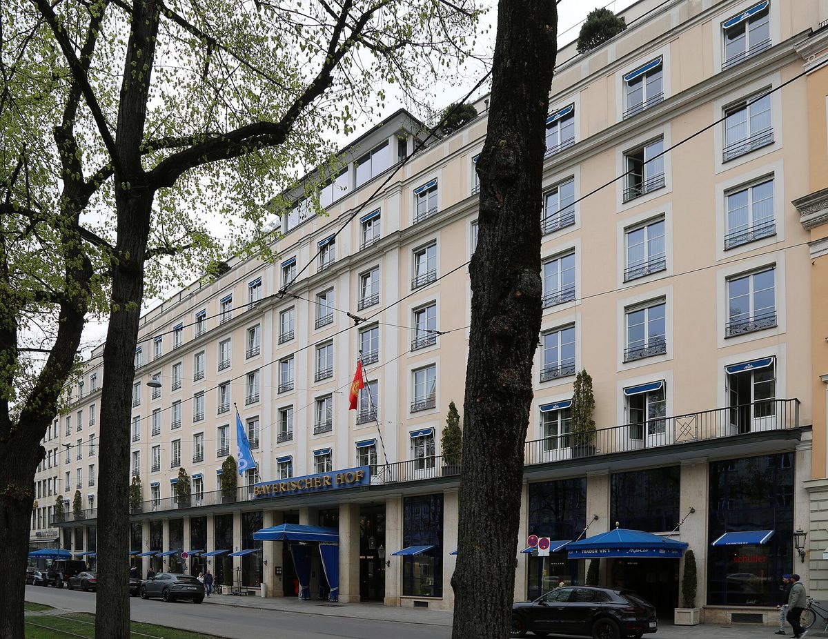 Hotel Bayerischer Hof, Promenadeplatz, Munique