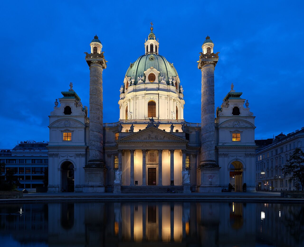 Karlskirche e o Art Advent am Karlsplatz